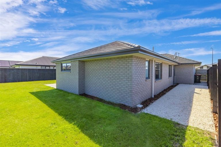 Photo of property in 44 Falcon Road, Rolleston, 7615