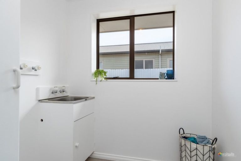 Photo of property in 27f2- Merton Street, Trentham, Upper Hutt, 5018