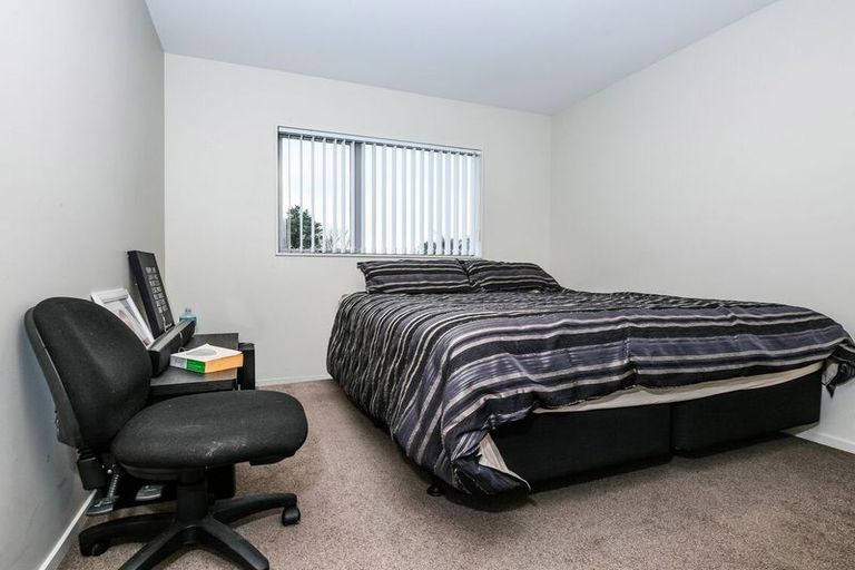 Photo of property in 116 Popokatea Drive, Takanini, 2112