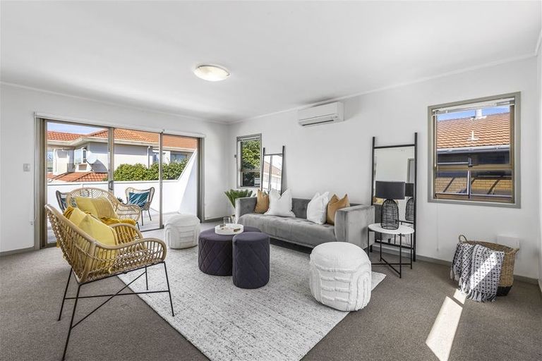 Photo of property in 181 Hobsonville Road, Hobsonville, Auckland, 0618