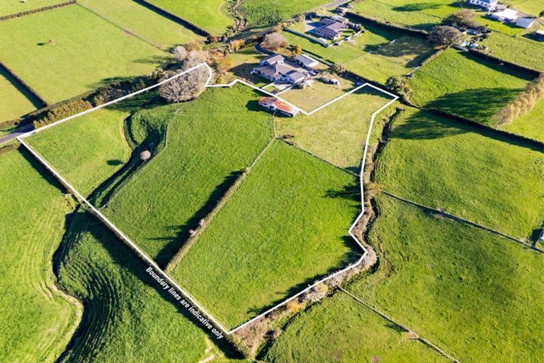 Photo of property in 241 Warwick Road, Stratford, 4391