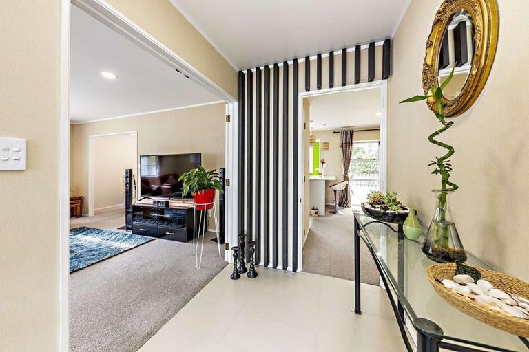 Photo of property in 147 Millhouse Drive, Golflands, Auckland, 2013