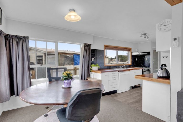 Photo of property in 6 Camden Place, Pukete, Hamilton, 3200