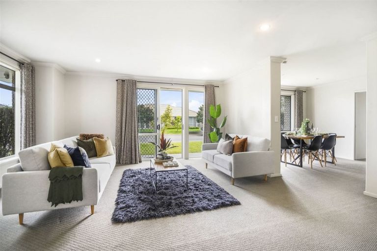 Photo of property in 11 Holcroft Place, Huntington, Hamilton, 3210