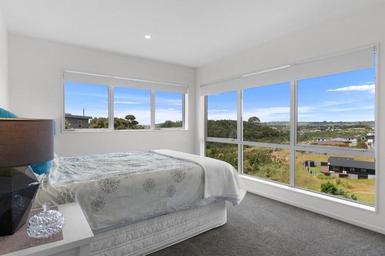 Photo of property in 8 Cornwall Way, Mangawhai Heads, Mangawhai, 0505