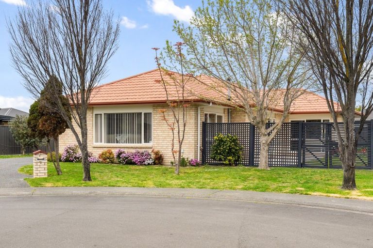 Photo of property in 8 Cape Place, Poraiti, Napier, 4112