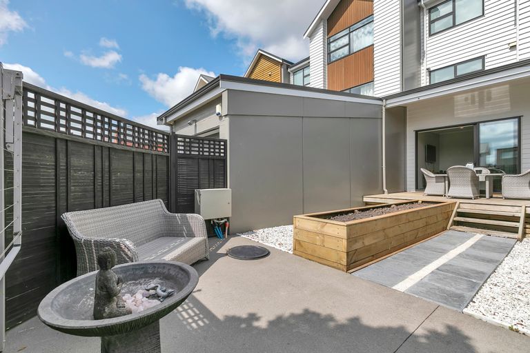 Photo of property in 30 Squadron Drive, Hobsonville, Auckland, 0616