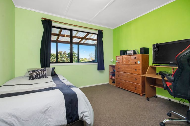 Photo of property in 106 Queen Street, Northcote Point, Auckland, 0627