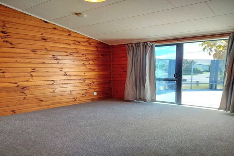 Photo of property in 40a Simpson Road, Papamoa Beach, Papamoa, 3118