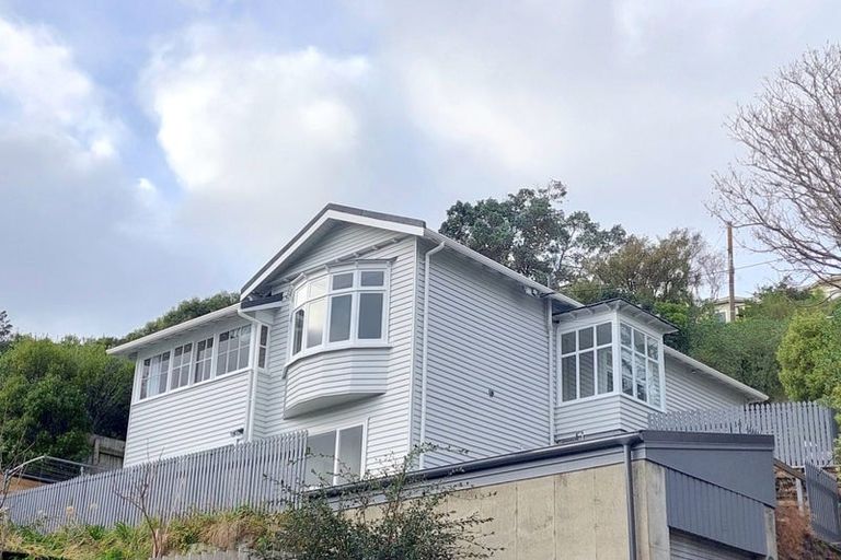 Photo of property in 2 Darlington Terrace, Miramar, Wellington, 6022