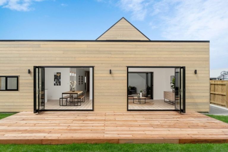 Photo of property in 35 Westwood Avenue, Greytown, 5712