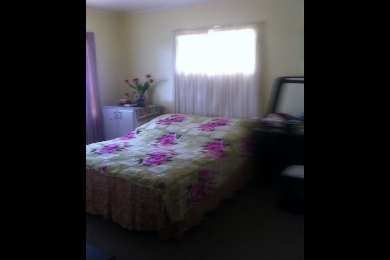Photo of property in 2/33 Kimpton Road, Papatoetoe, Auckland, 2025