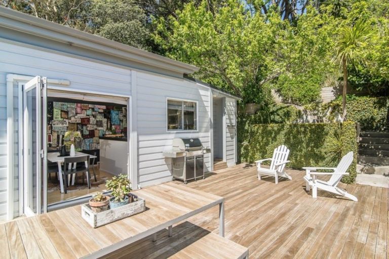 Photo of property in 10 Caprera Street, Melrose, Wellington, 6023
