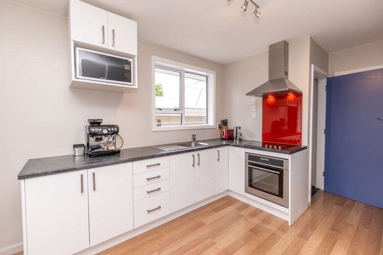 Photo of property in 30 Radbrook Street, Avonhead, Christchurch, 8042