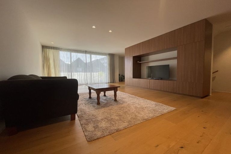 Photo of property in 7 Jean Caldwell Way, Island Bay, Wellington, 6023