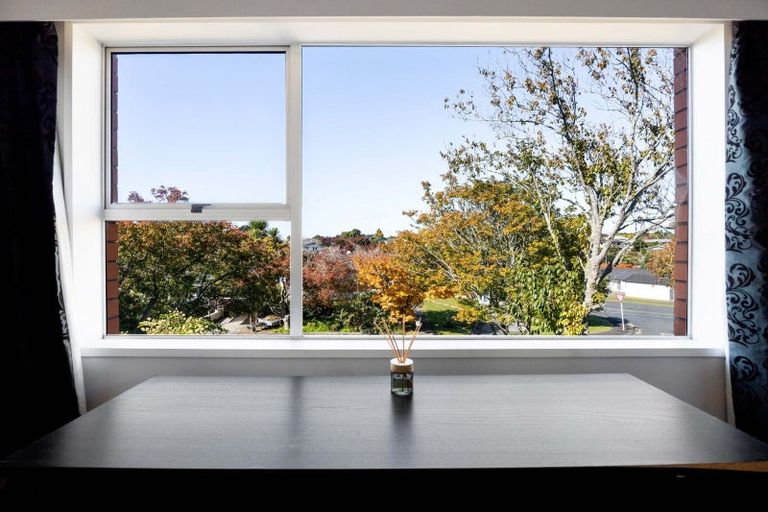 Photo of property in 5 Lorraine Place, Glenview, Hamilton, 3206