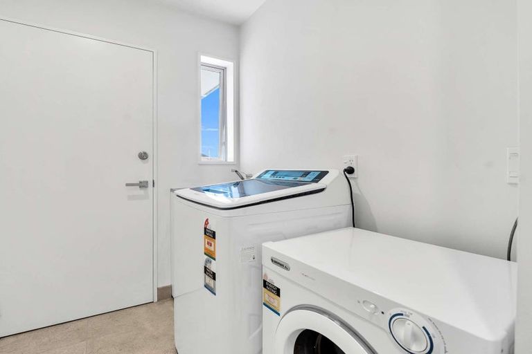 Photo of property in 11 Hubbard Street, Wigram, Christchurch, 8042