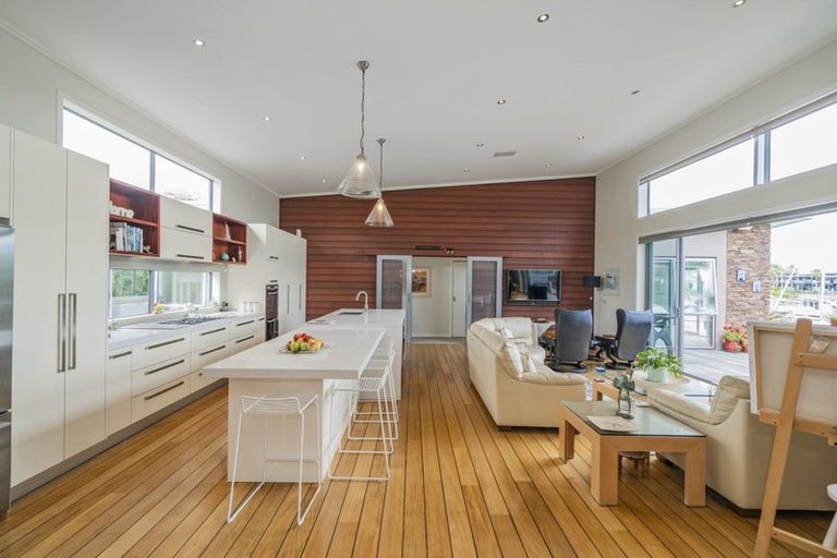 Photo of property in 3 Little George Place, Whitianga, 3510