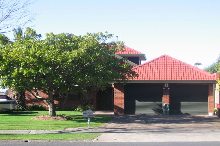 Photo of property in 100 Totara Drive, Pukete, Hamilton, 3200