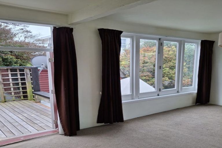 Photo of property in 8 Brougham Street, Mount Victoria, Wellington, 6011