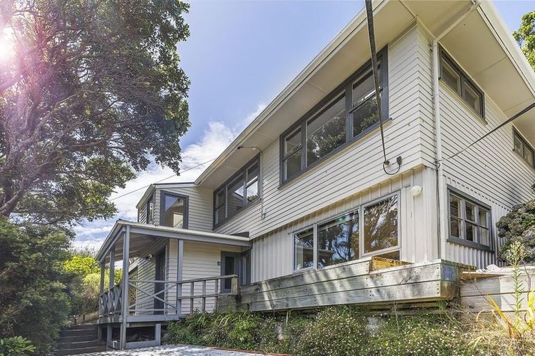 Photo of property in 19 Norwich Street, Wadestown, Wellington, 6012