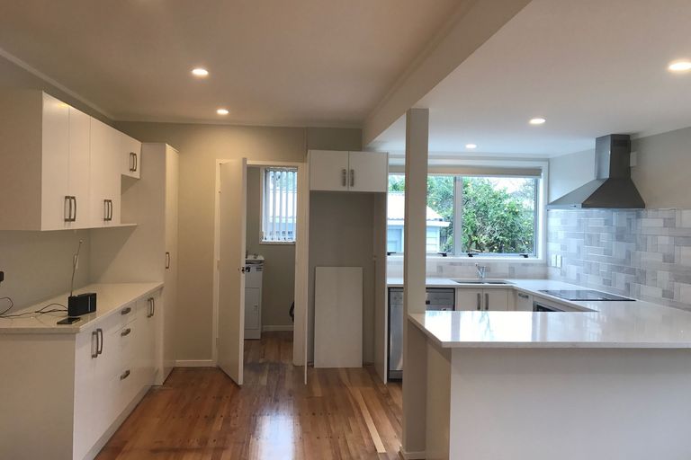 Photo of property in 76 Wordsworth Road, Manurewa, Auckland, 2102