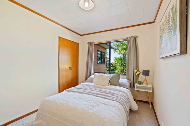 Photo of property in 70 West View Crescent, Onerahi, Whangarei, 0110