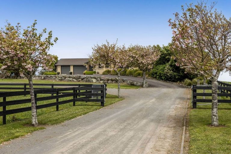 Photo of property in 253 Lwr Pitone Road, Pitone, New Plymouth, 4374