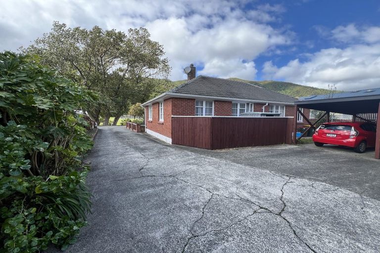 Photo of property in 199 Riverside Drive, Waterloo, Lower Hutt, 5011