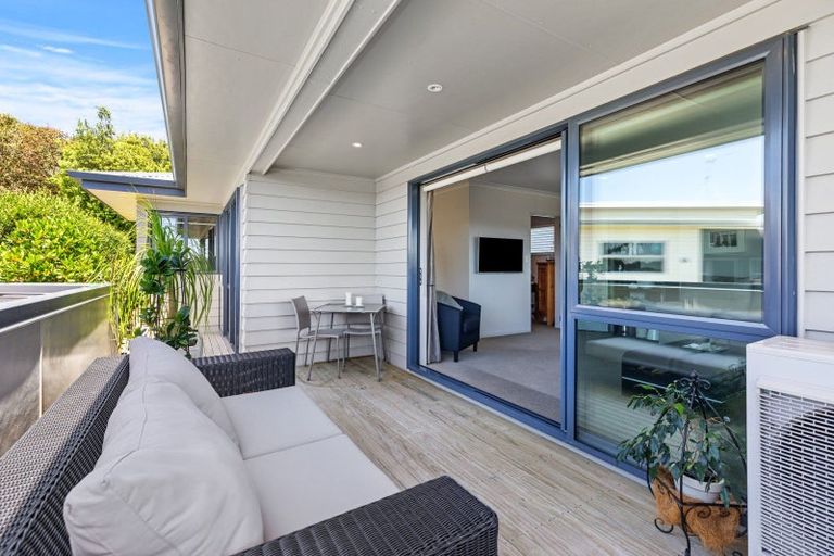 Photo of property in 18 Ko Place, Pyes Pa, Tauranga, 3112