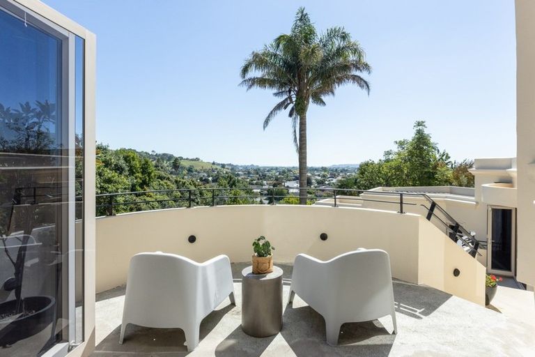 Photo of property in 5 Poaka Place, Taradale, Napier, 4112