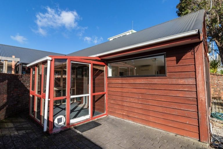 Photo of property in 28a Farm Road, Northland, Wellington, 6012