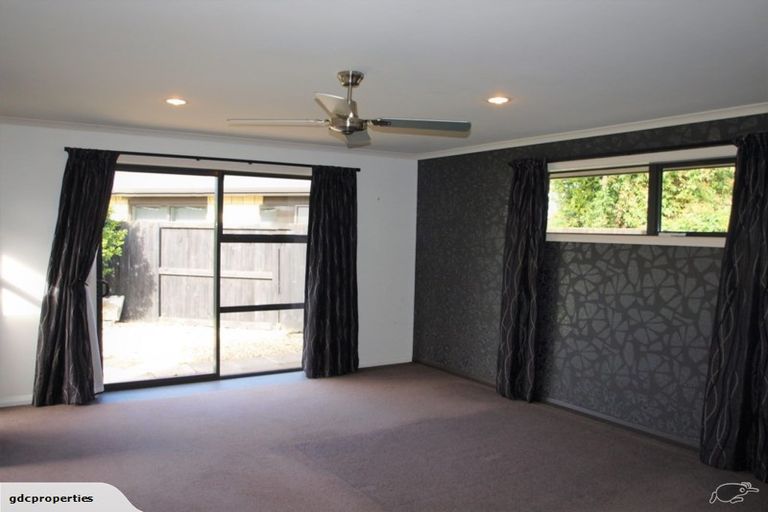 Photo of property in 17 Honiss Place, Cambridge, 3434