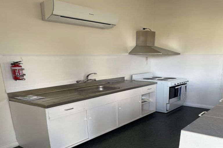 Photo of property in 20 Roxburgh Street, Mount Victoria, Wellington, 6011