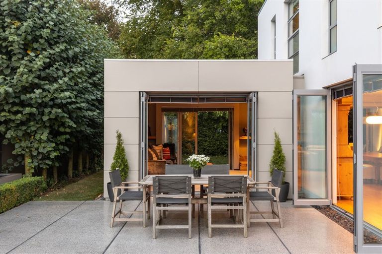 Photo of property in 6 Abberfield Lane, St Albans, Christchurch, 8014