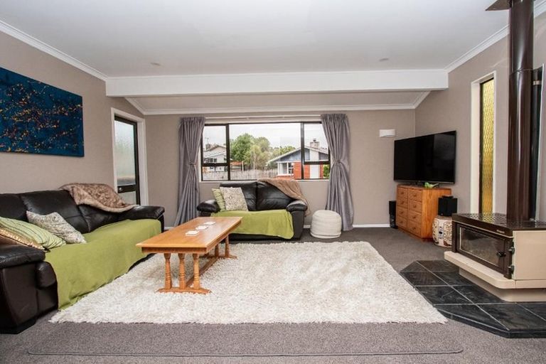 Photo of property in 27 Pelorus Street, Glenview, Hamilton, 3206