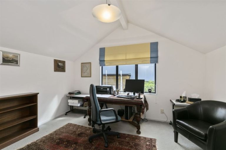 Photo of property in 19a Ngatoto Street, Khandallah, Wellington, 6035