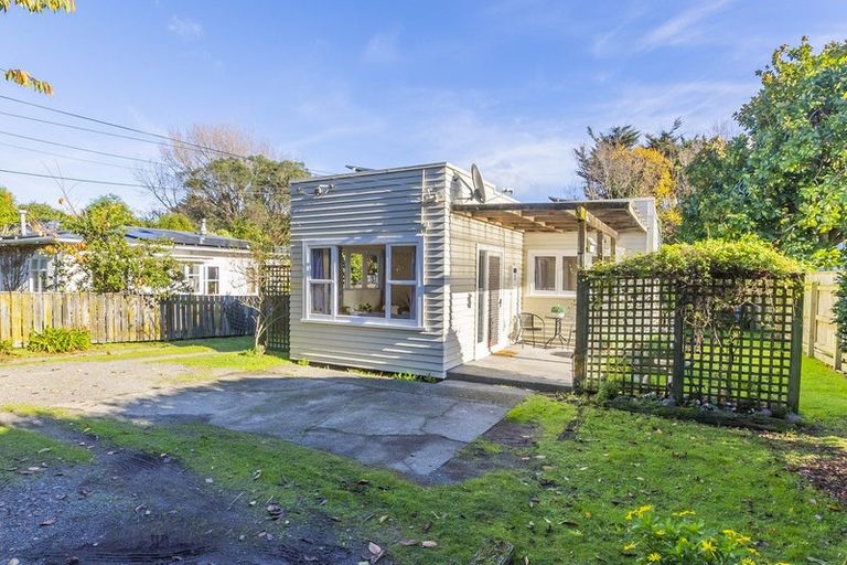 Photo of property in 23 Glen Road, Raumati South, Paraparaumu, 5032