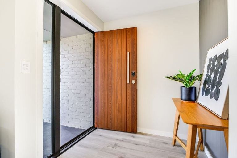 Photo of property in 15 Tiroake Street, Ruakura, 3214