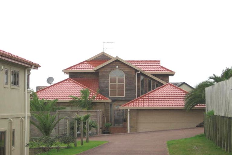Photo of property in 8 San Fernando Way, Henderson, Auckland, 0612