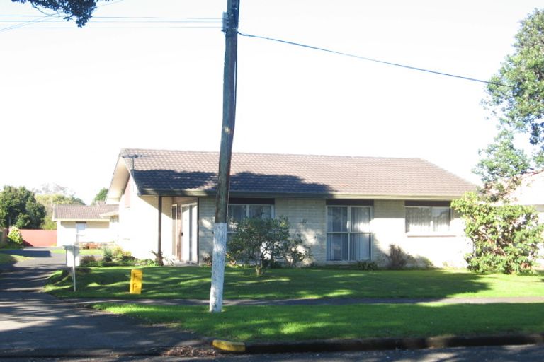 Photo of property in 2/19 James Road, Manurewa, Auckland, 2102