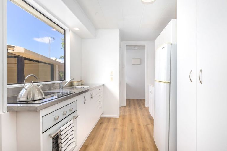 Photo of property in 20 Linwood Drive, Paraparaumu, 5032