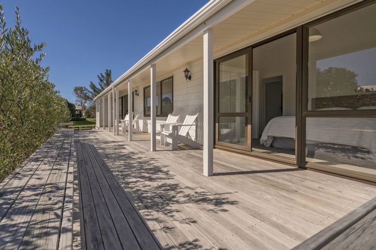 Photo of property in 1 Mccormick Place, Pauanui, Hikuai, 3579