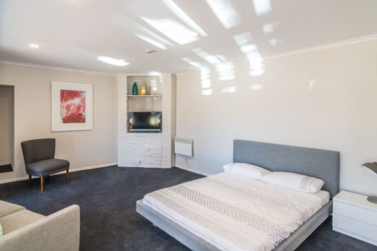Photo of property in 219u1 The Terrace, Wellington Central, Wellington, 6011