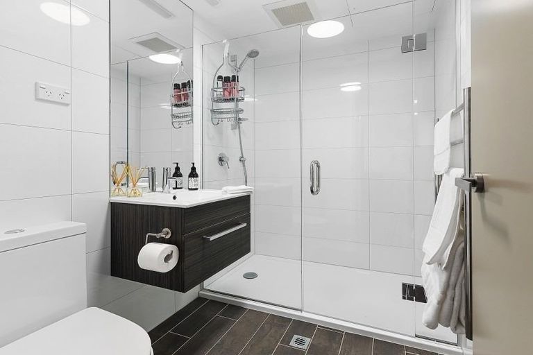 Photo of property in Frame Apartments, 703/111u Molesworth Street, Thorndon, Wellington, 6011