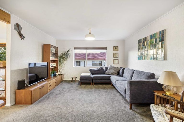 Photo of property in 153 Aviemore Drive, Highland Park, Auckland, 2010