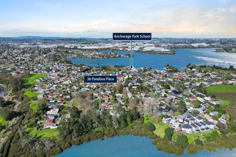 Photo of property in 36 Pandora Place, Pakuranga, Auckland, 2010