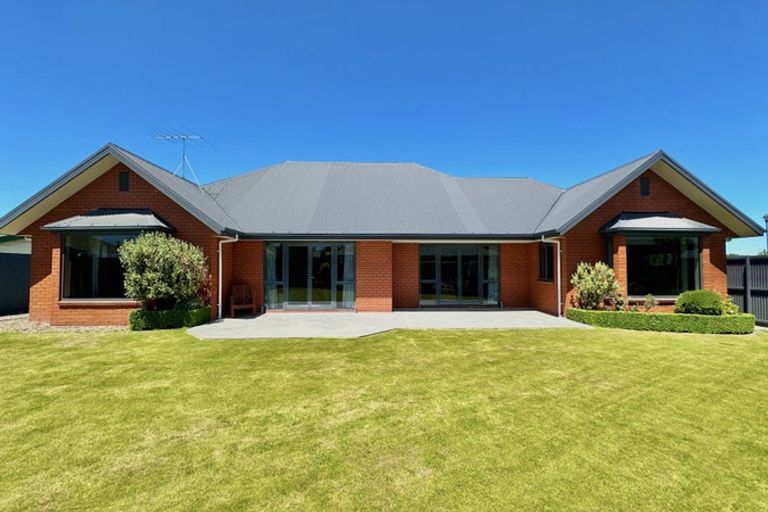 Photo of property in 18 Millibrook Place, Tinwald, Ashburton, 7700