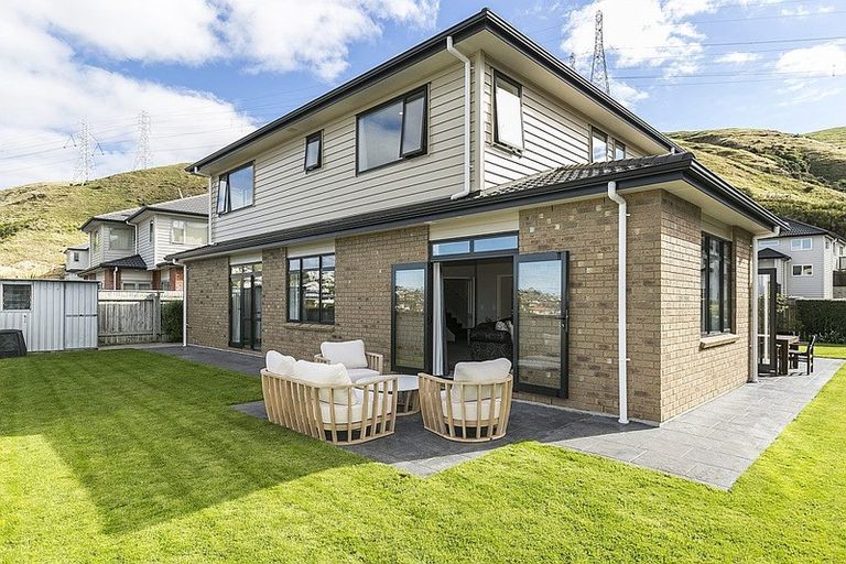 Photo of property in 7 Moston Grove, Churton Park, Wellington, 6037