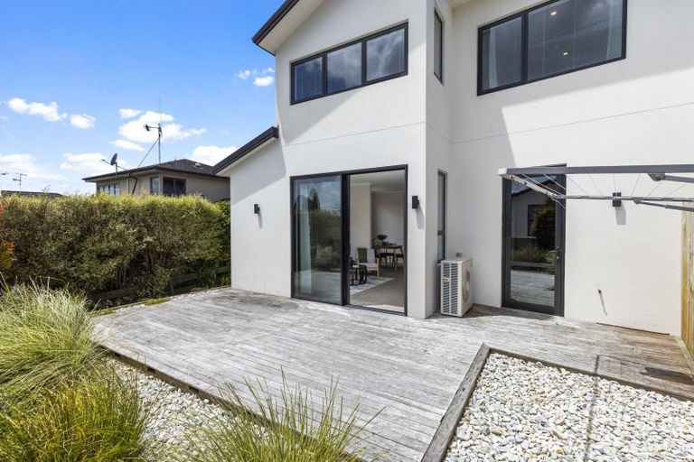 Photo of property in 4/87 Rototuna Road, Rototuna, 3210